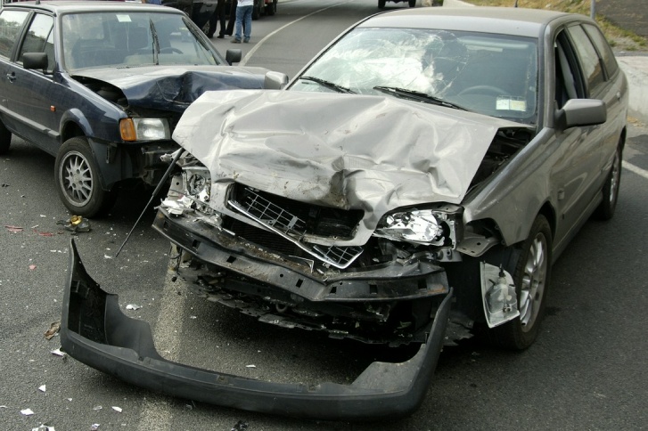 wypadek samochodów